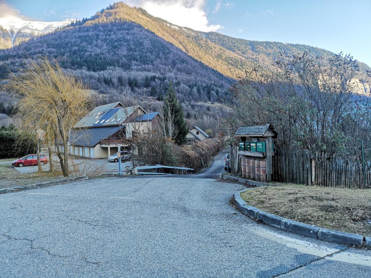 Chalet De L'Oisans Allemont Exteriör bild